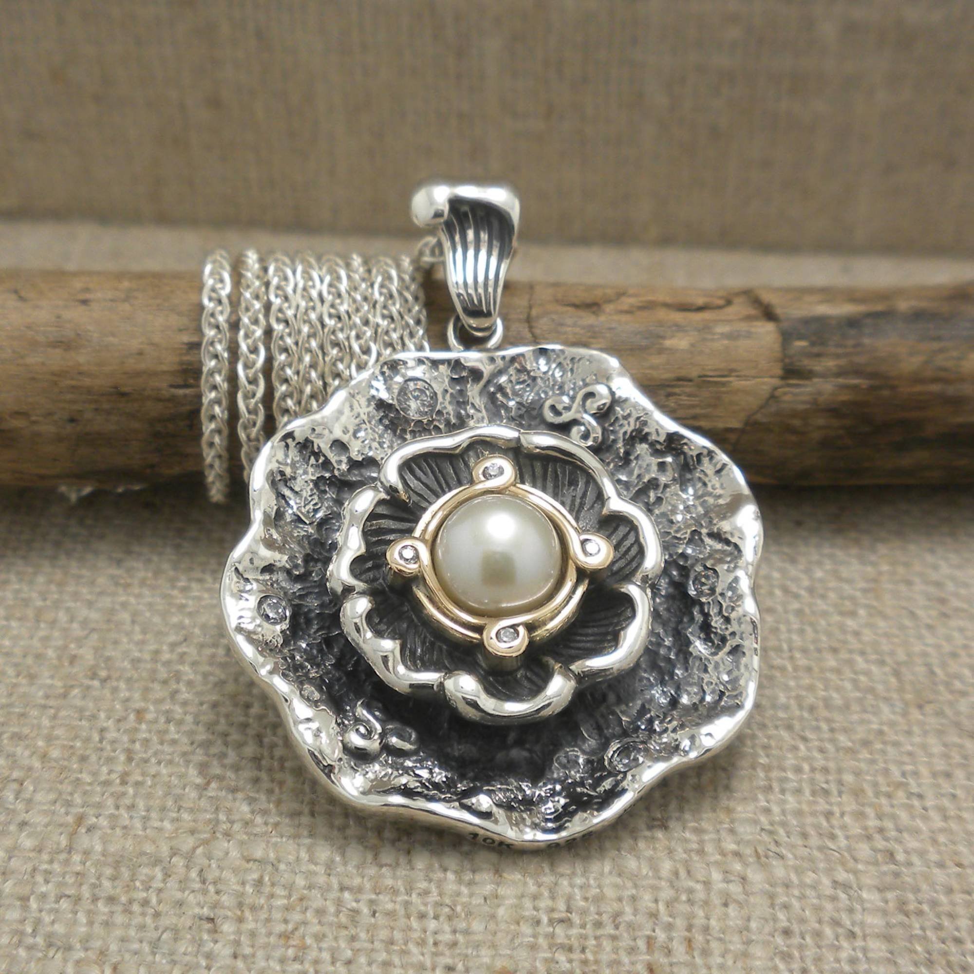Sterling Silver &amp; 10K Celtic Aphrodite Pendant with Freshwater Pearl