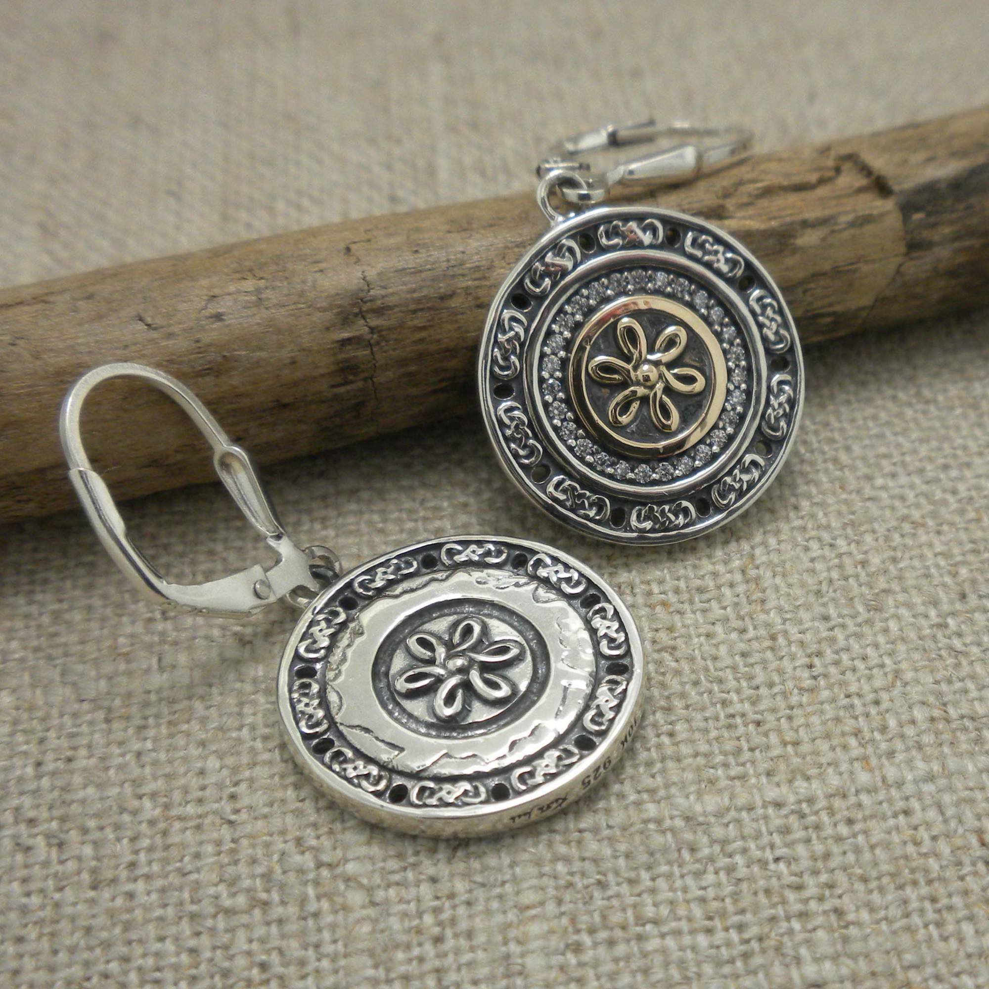 Back Keith Jack Eclipse Celtic Knot Earrings 