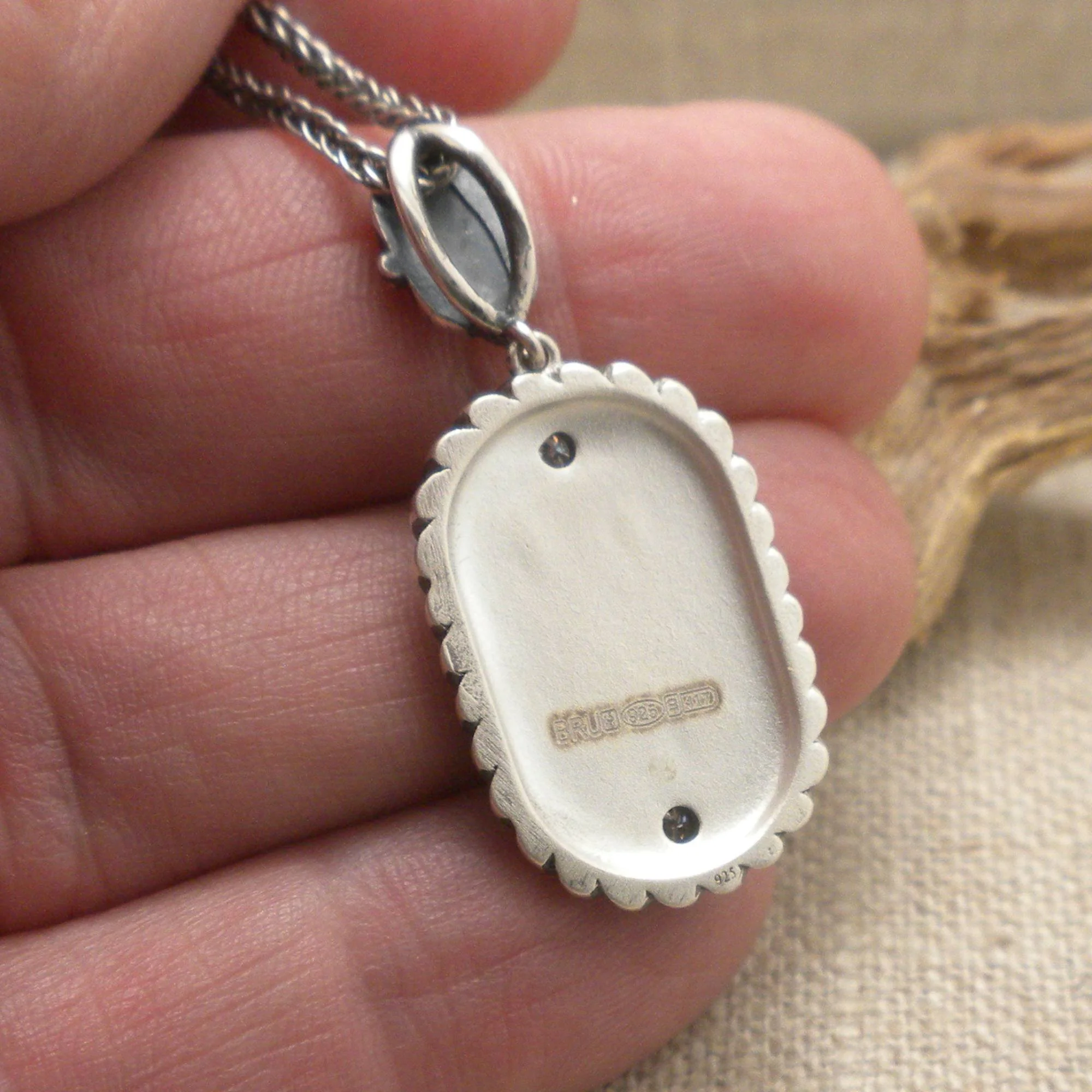 08-BP92-MX-Gra-Pendant.jpg