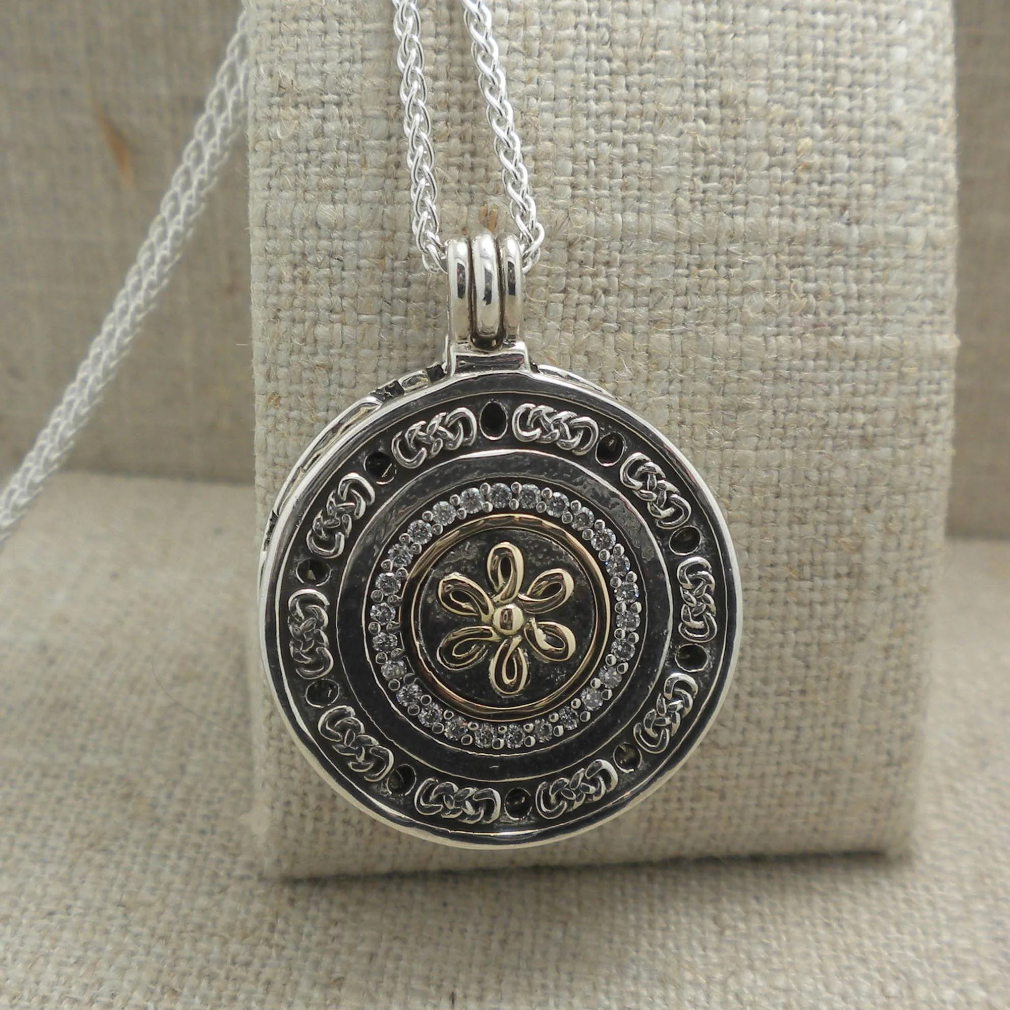 Flower Pendant
