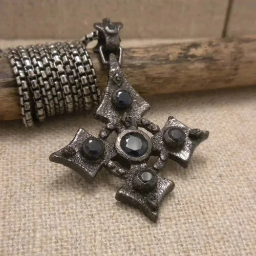 /raw-diamond-and-the-healer/kj-ppd104-sapphire-keith-jack-raw-diamond-cross