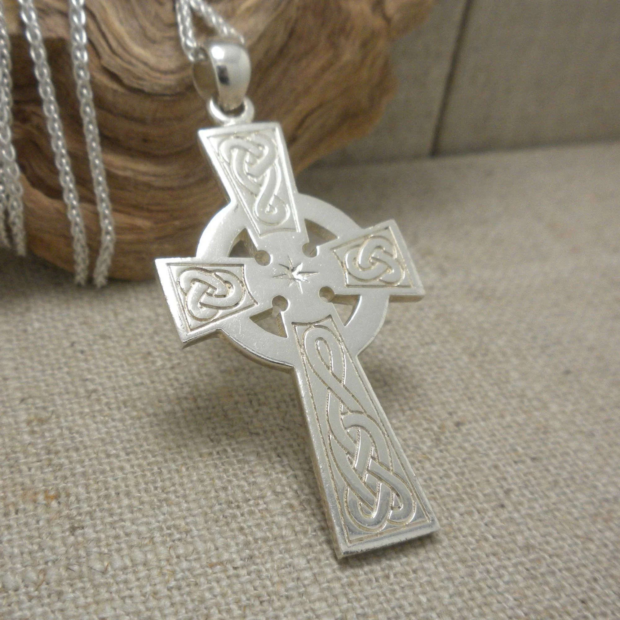 01-PCR3043-Engraved-Celtic-Cross.jpg