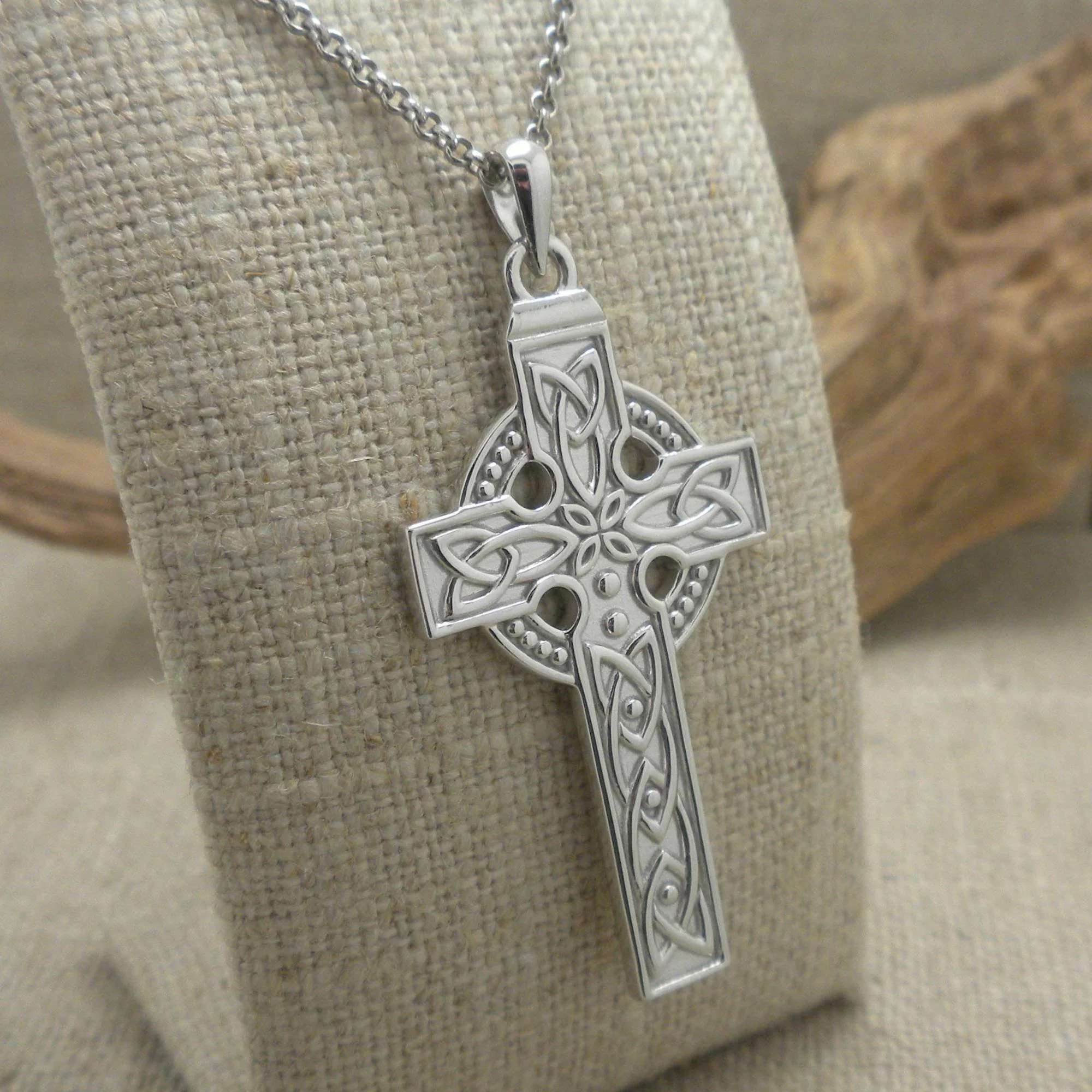 Trinity Knot Celtic Cross by Solvar