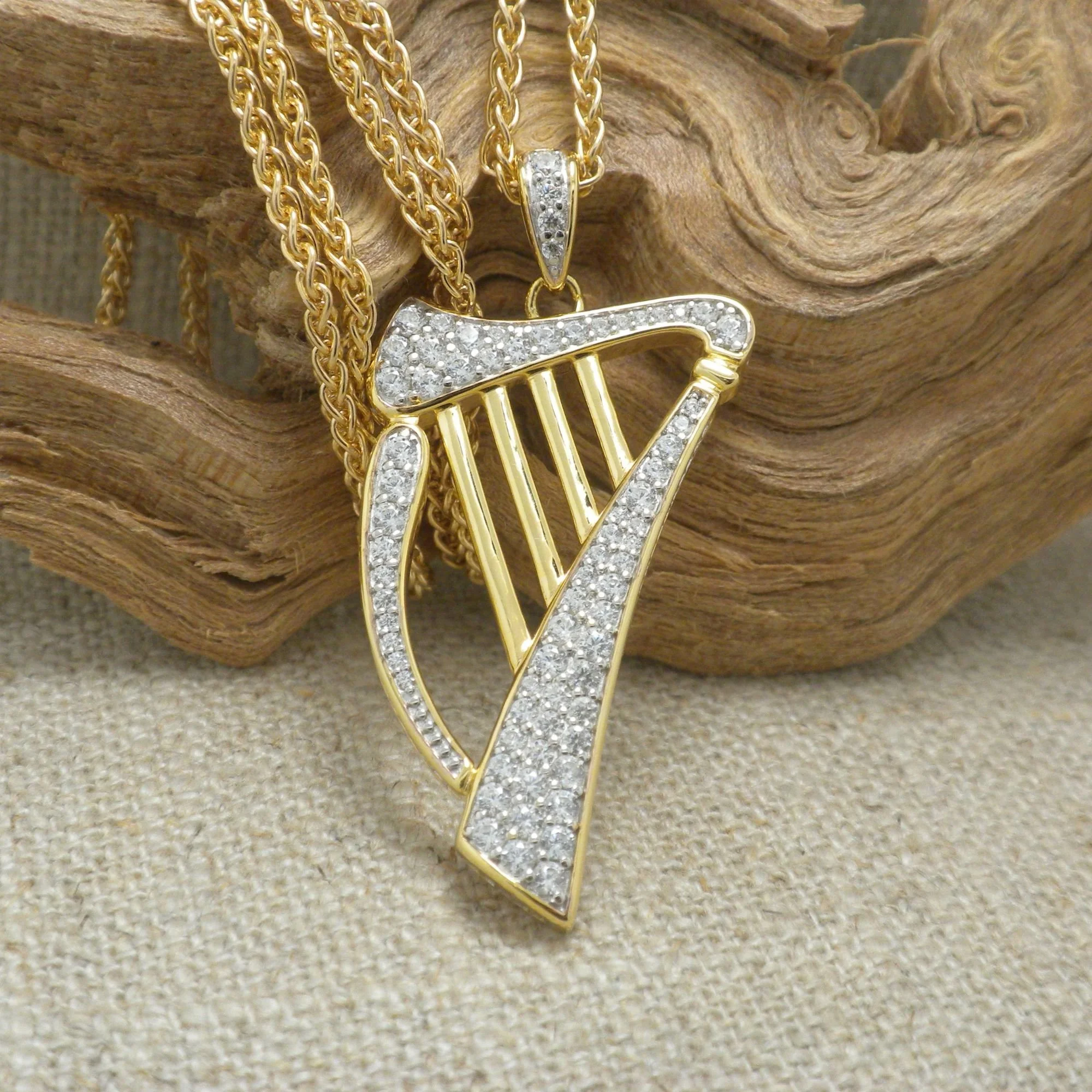 Irish Harp Pendant by FADO