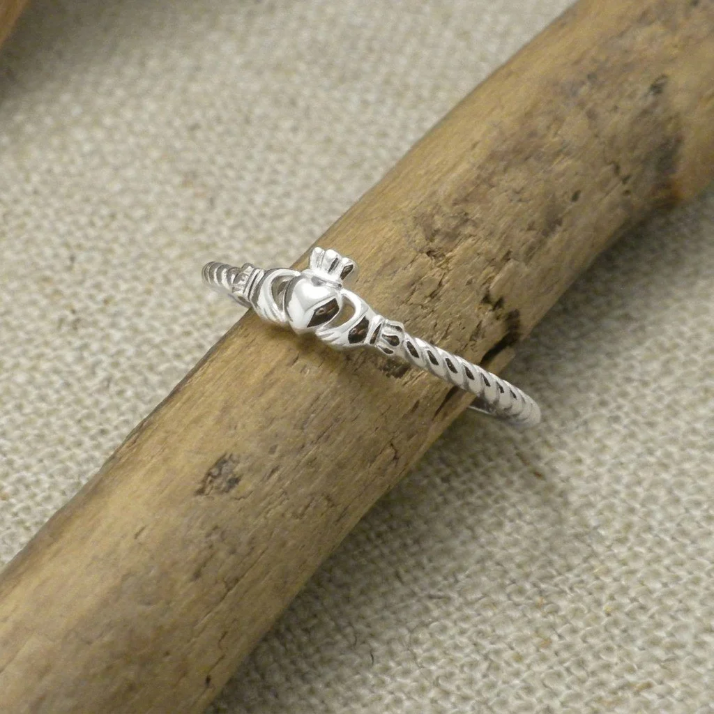 Narrow Sterling Silver Claddagh Ring by FADO