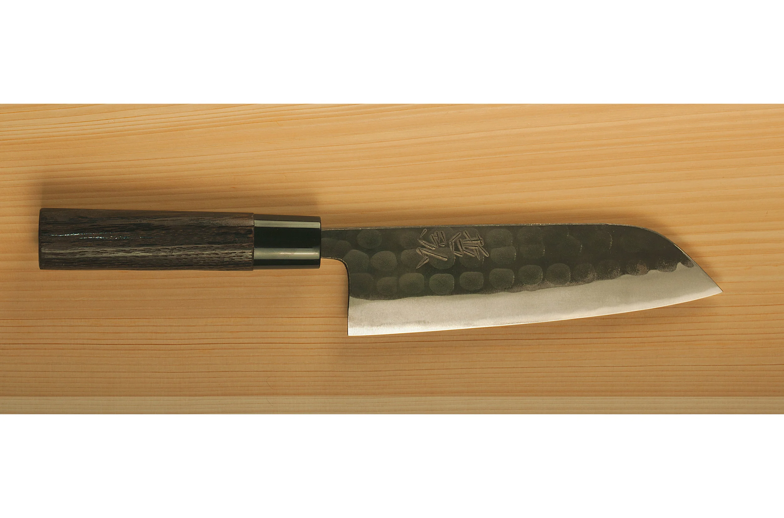 tetsuhiro-santoku-shirogami