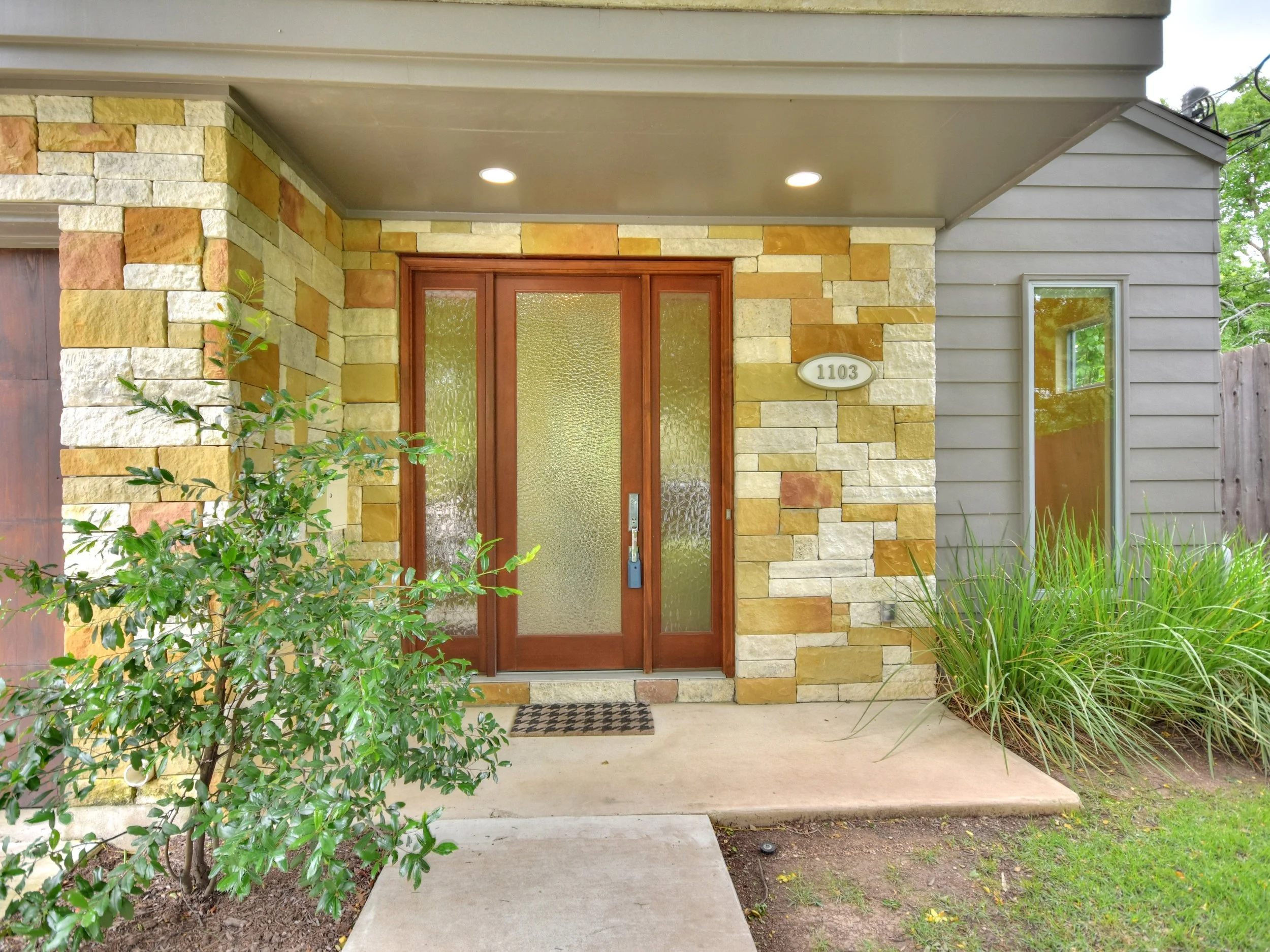 002_Front Entry.jpg