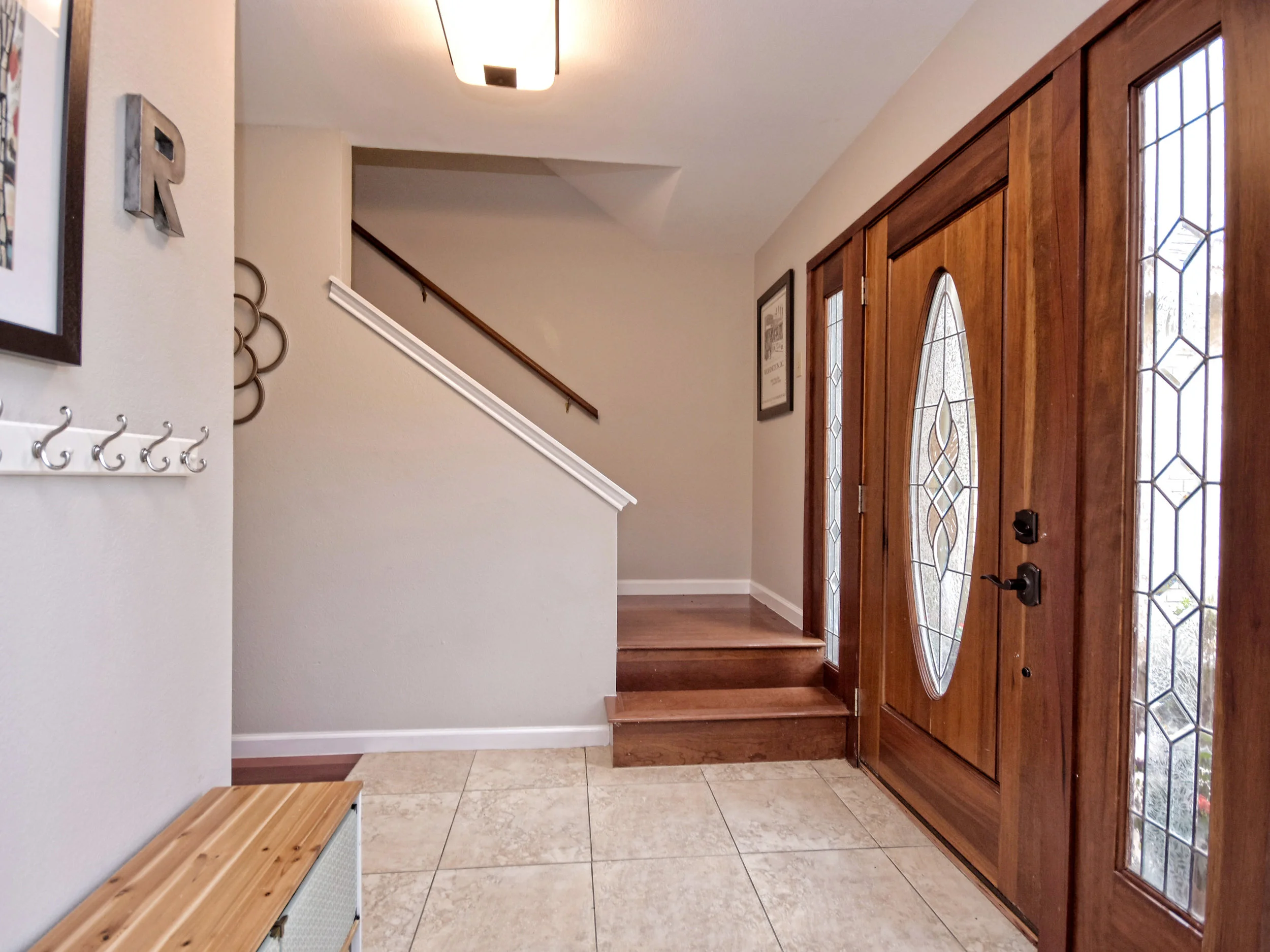 004_Foyer.jpg