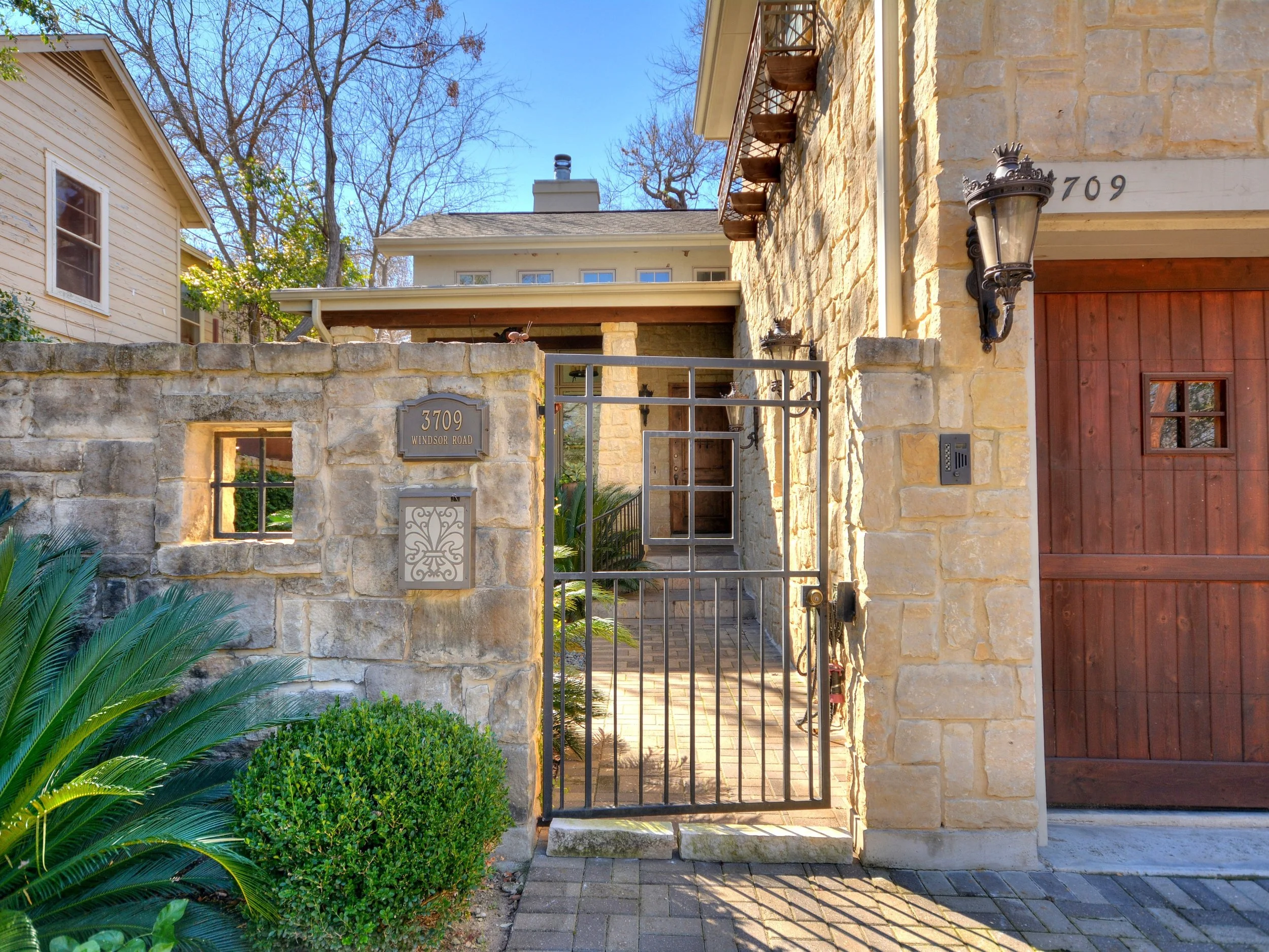 002_Front Entry.jpg