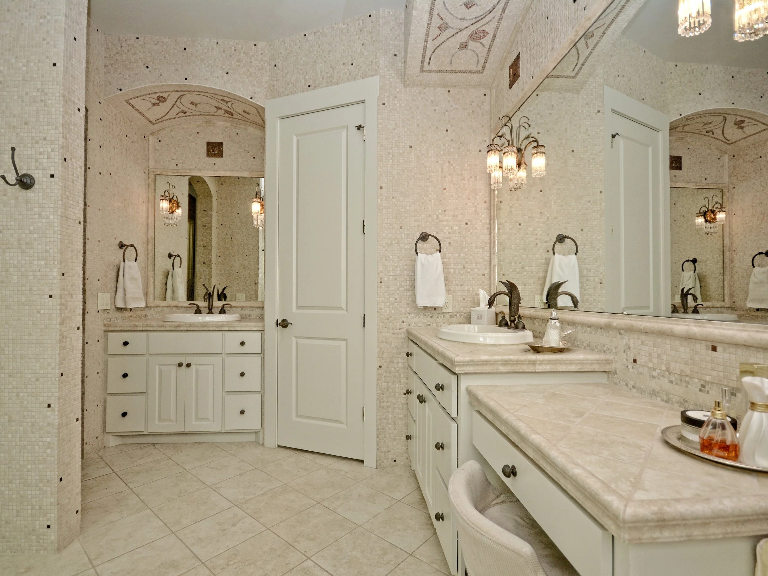 017_Master Bathroom 2.jpg