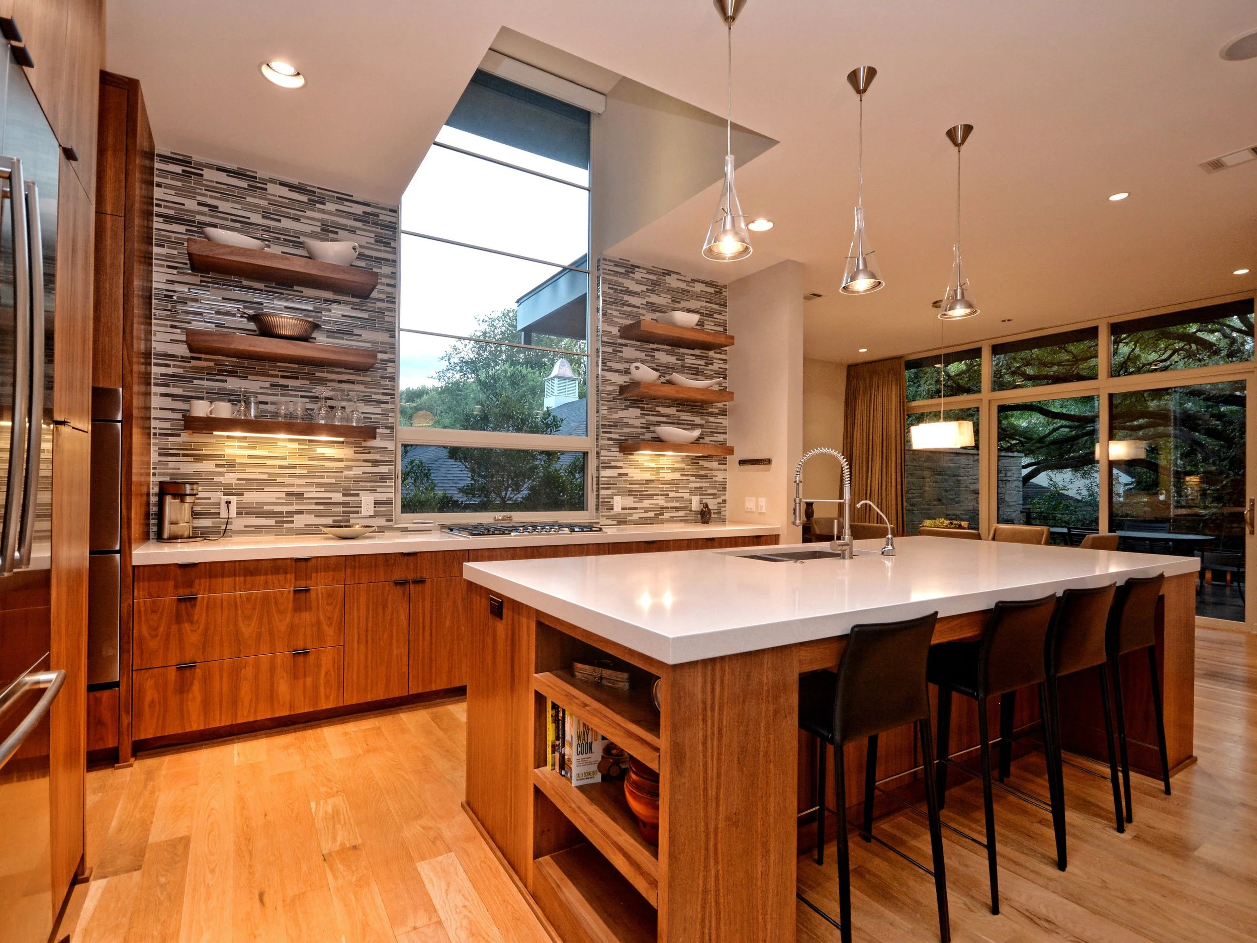 041_Kitchen2.jpg