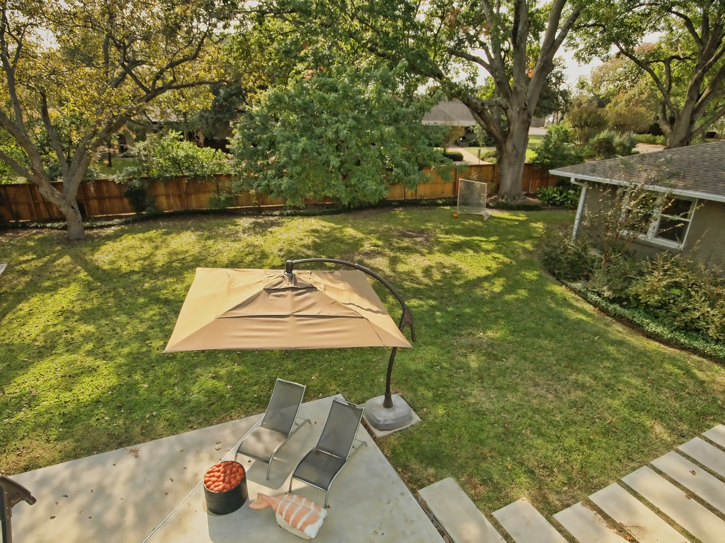 021_Yard.jpg