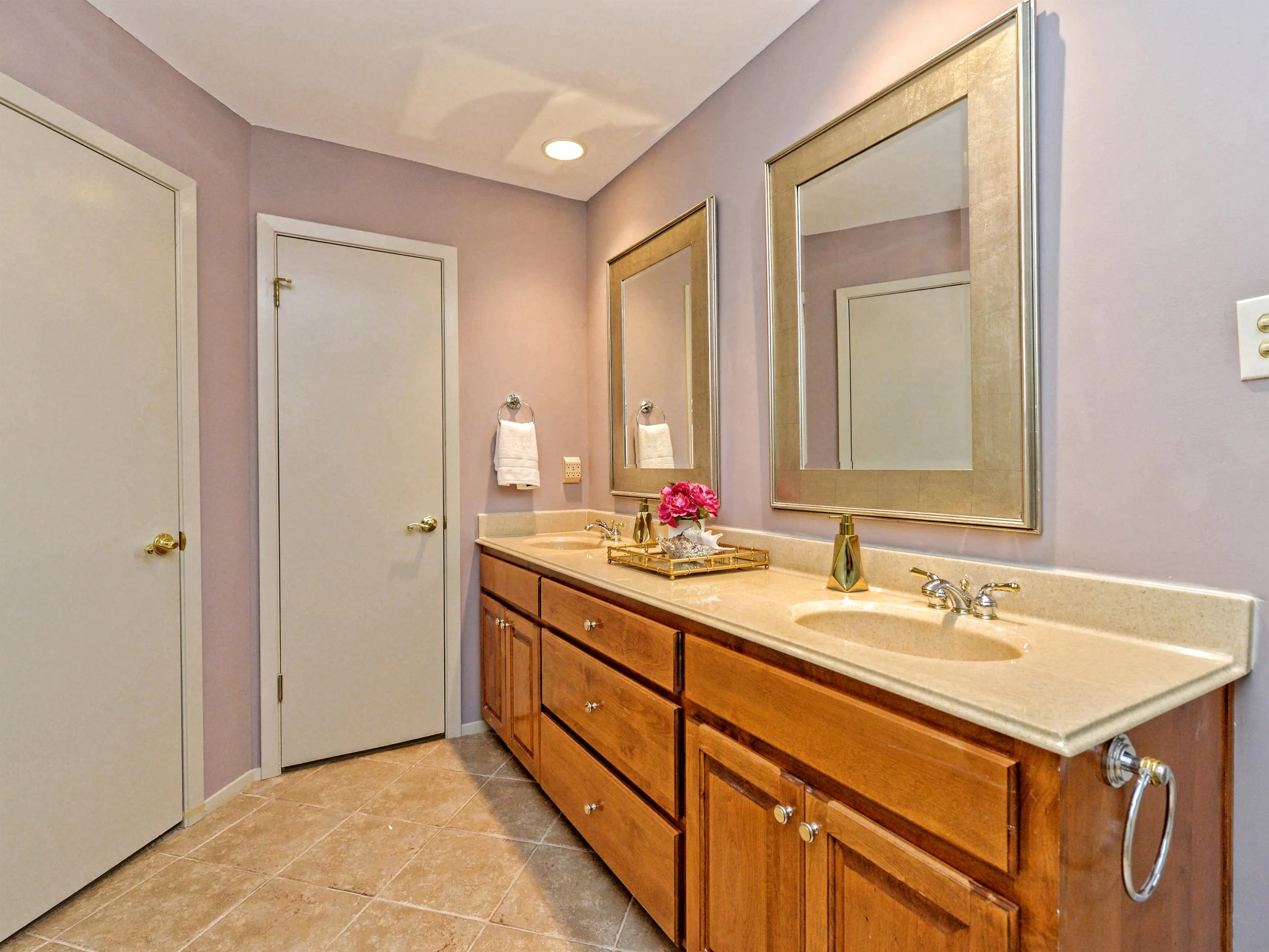 019_Master Bathroom 2 .jpg