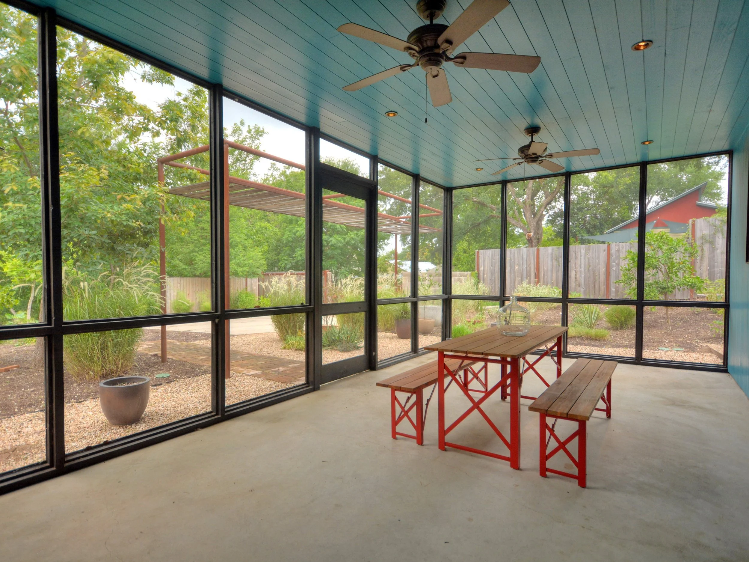 025_Screened Porch2.jpg