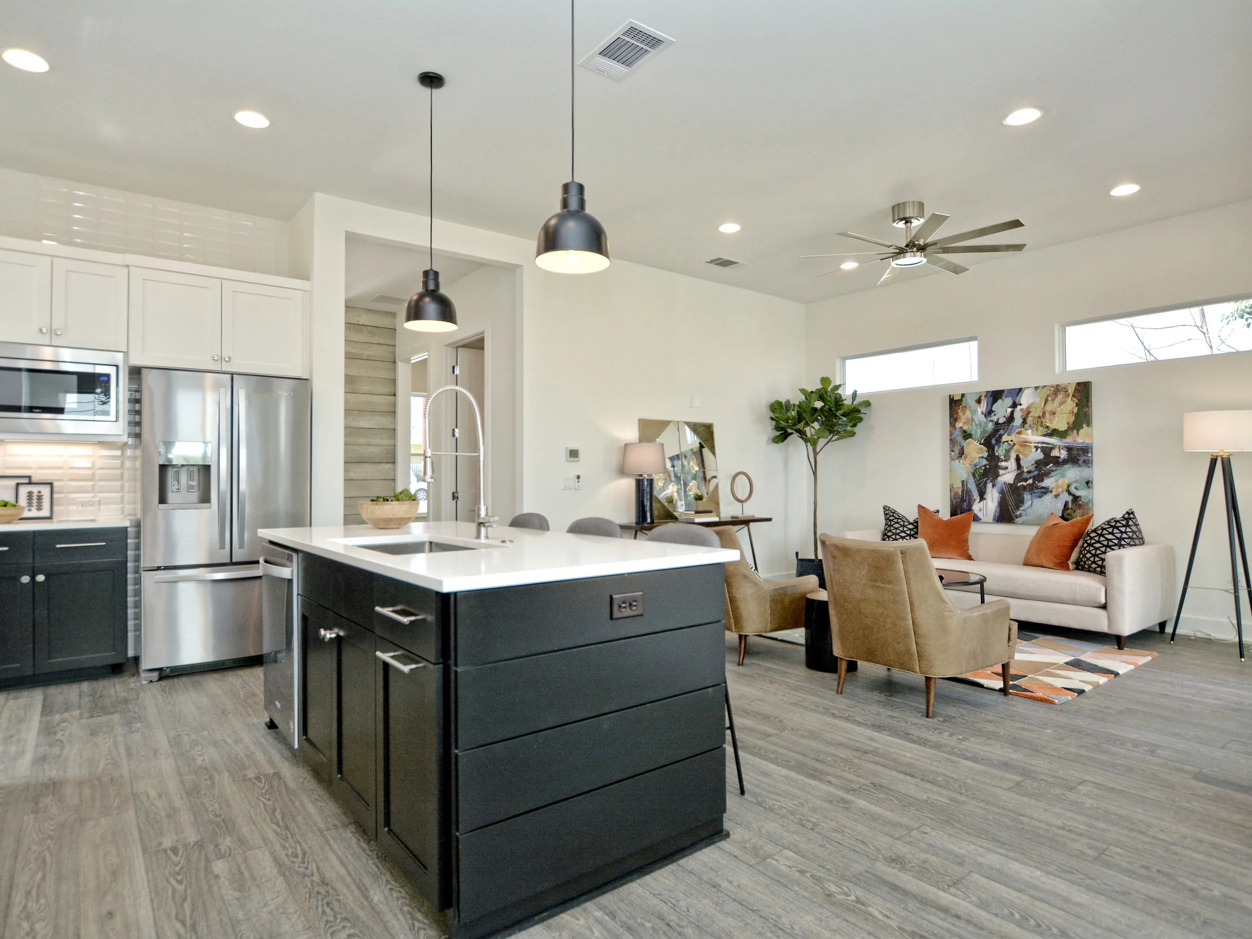 015_Kitchen-Living.jpg