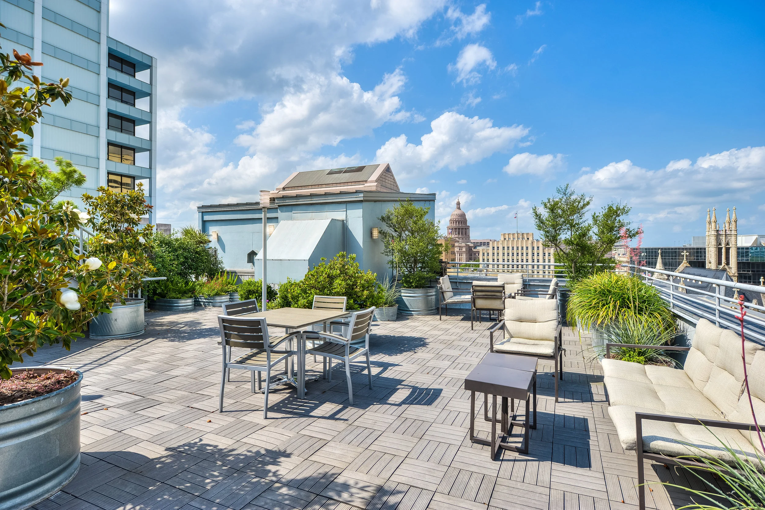 018_Terrace.jpg