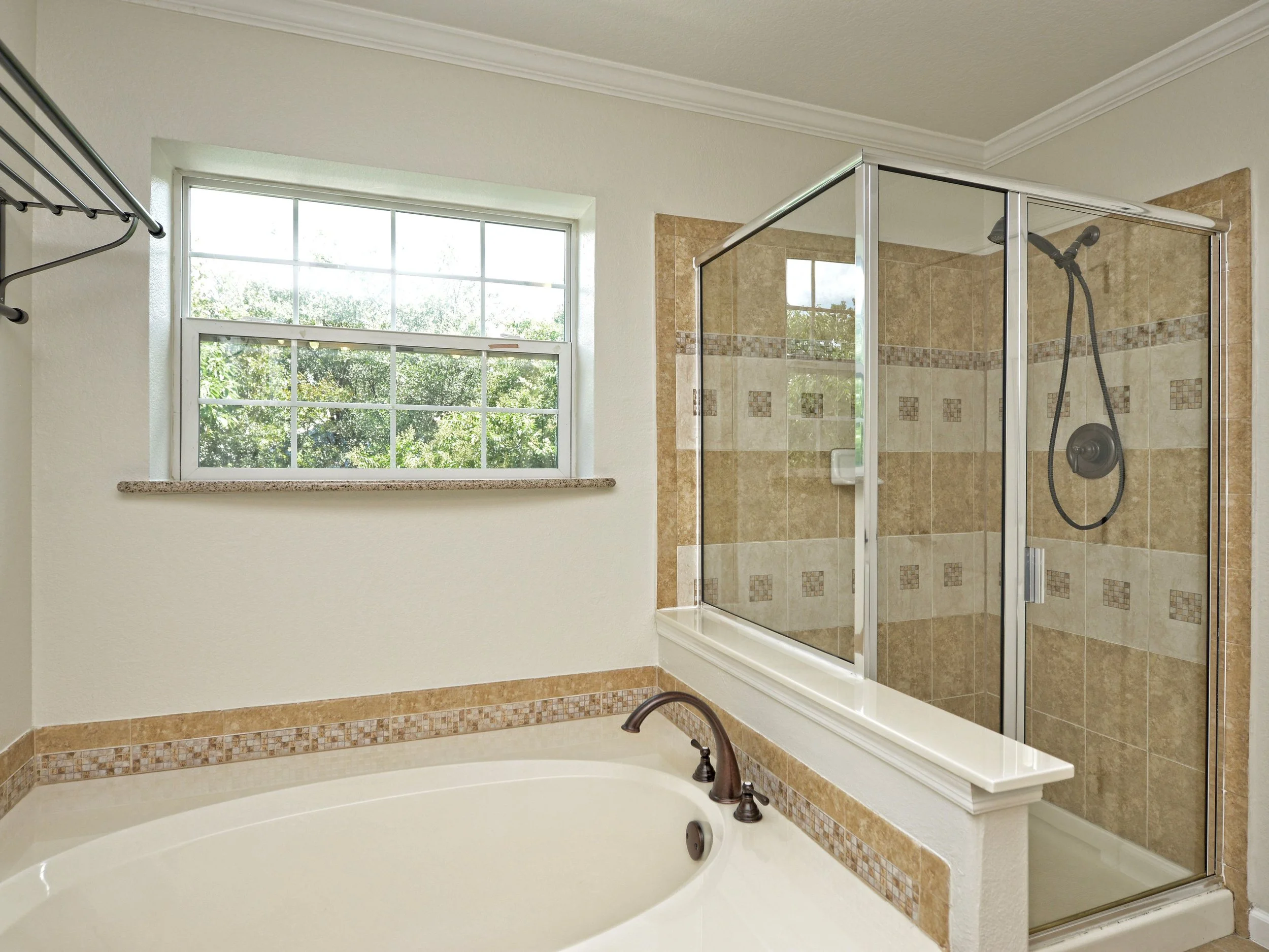 016_Master Bathroom 2.jpg