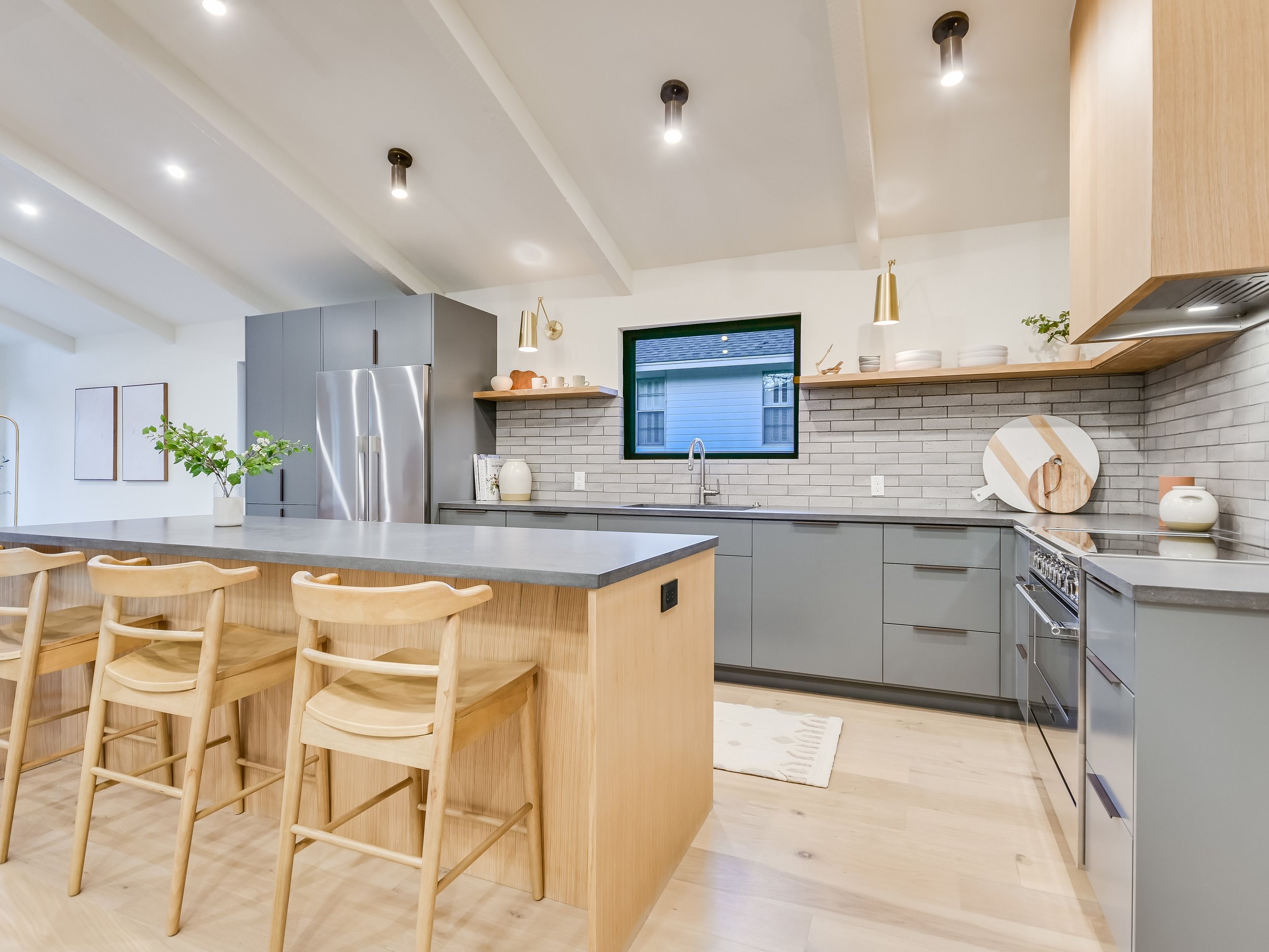 018_Kitchen.jpg