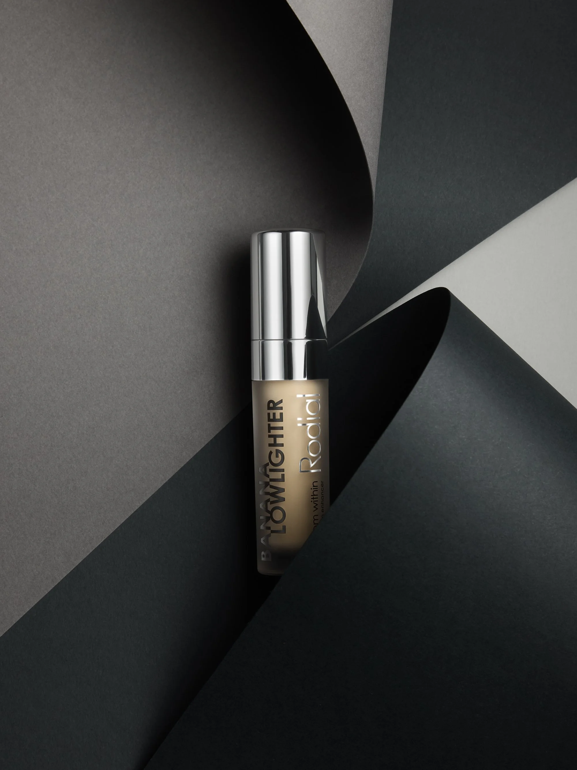 Rodial Banana Lowlight single Paper curl.jpg