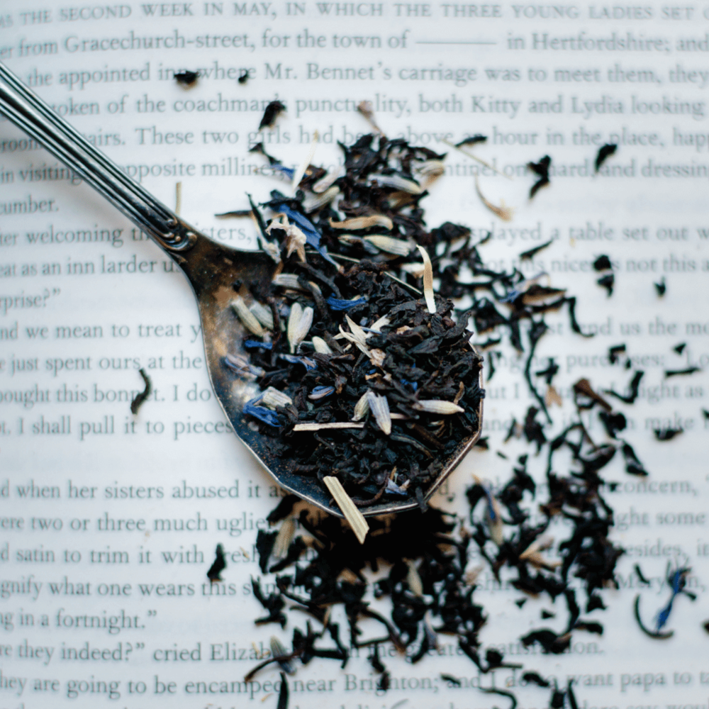 Loose leaf tea in a spoon