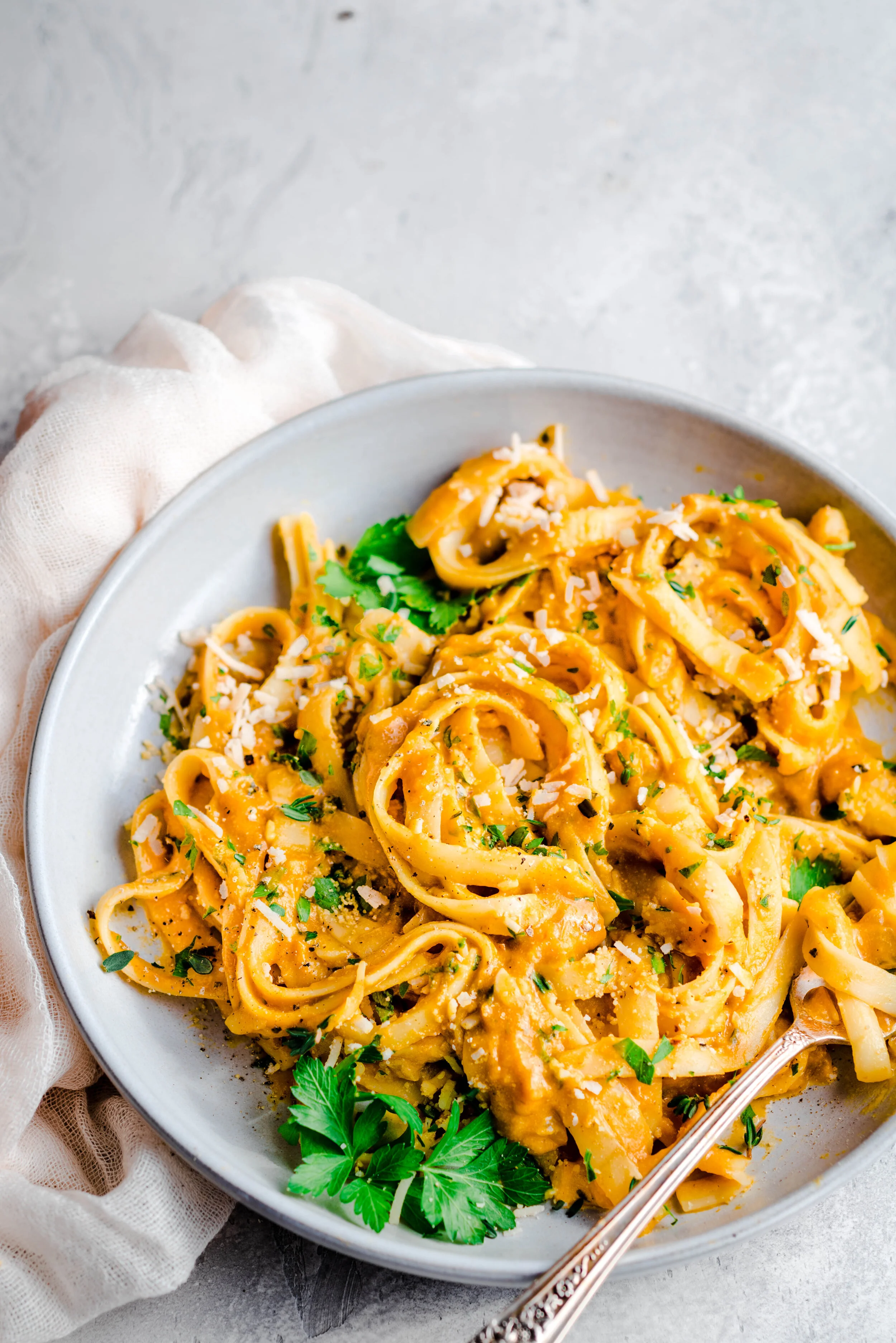 OnePot Pumpkin Pasta (Vegan Pumpkin Alfredo) — Rainbow Plant Life