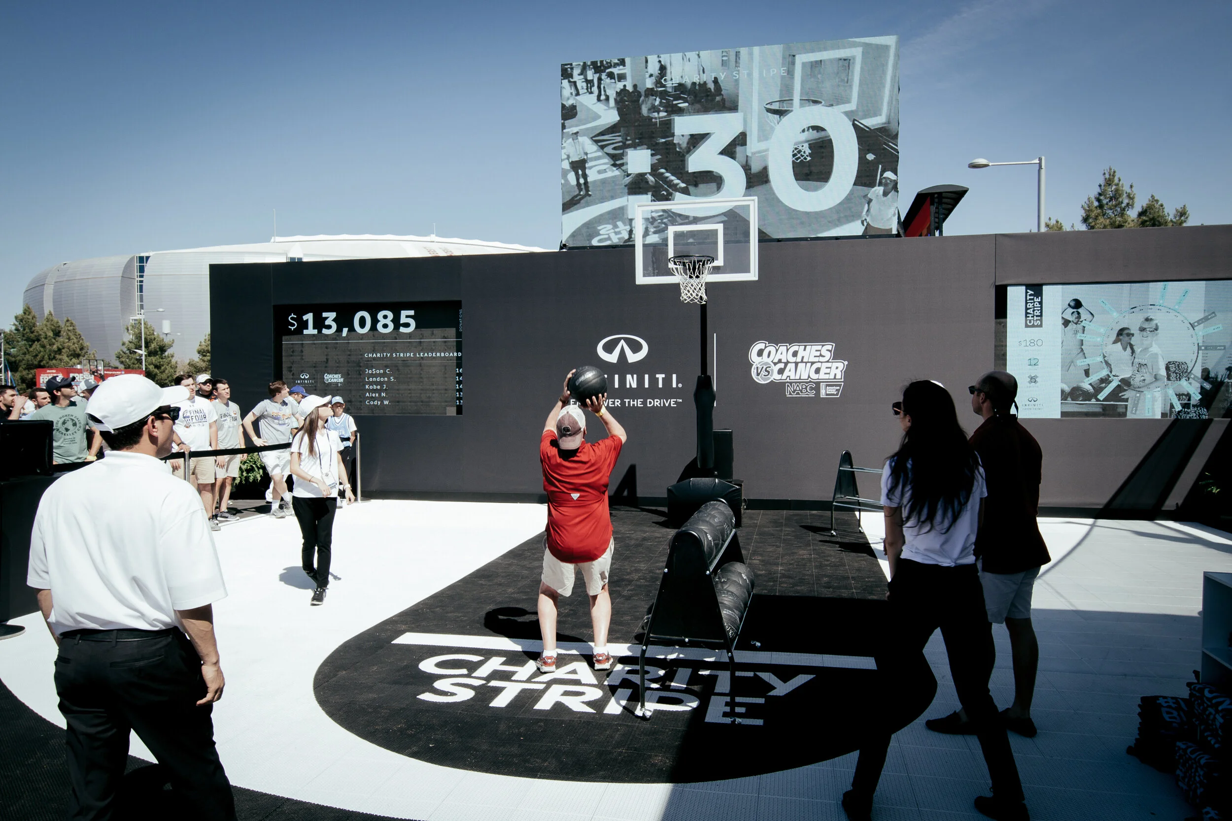 INF_UNBUSTABLE.OUTDOOR 3.jpg