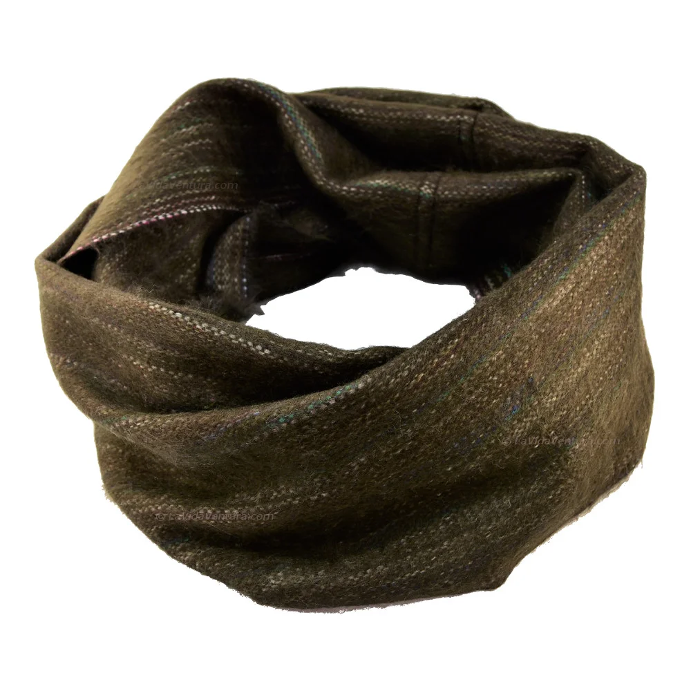 2._Brown_1618-e3-sq1000.jpg