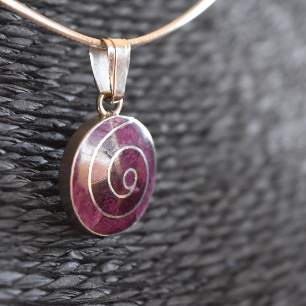 Spondylus 3-Spiral Pendant (2).JPG