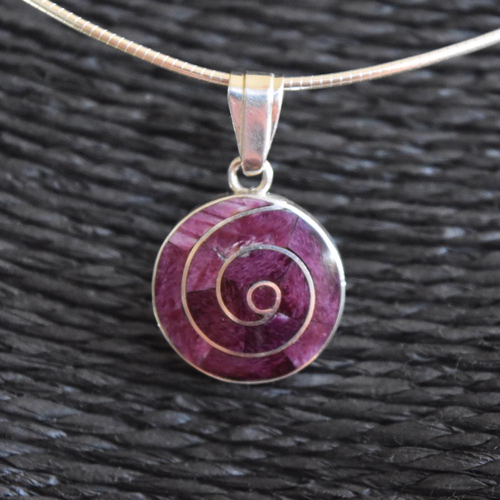 Spondylus 3-Spiral Pendant (3).JPG