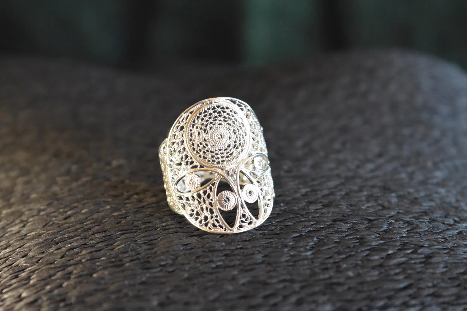 Filigree Circle Figure Ring (1).JPG