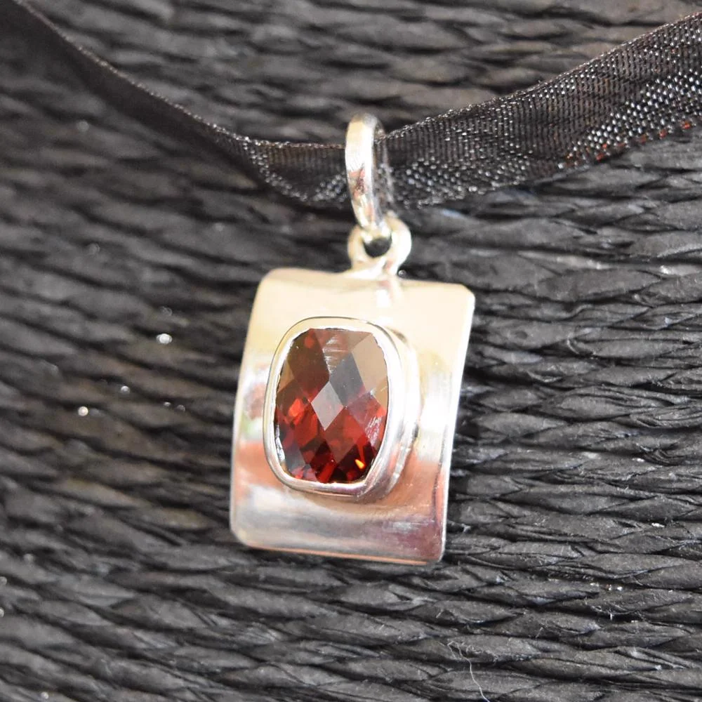 JSS Garnet Set SQ (9).JPG