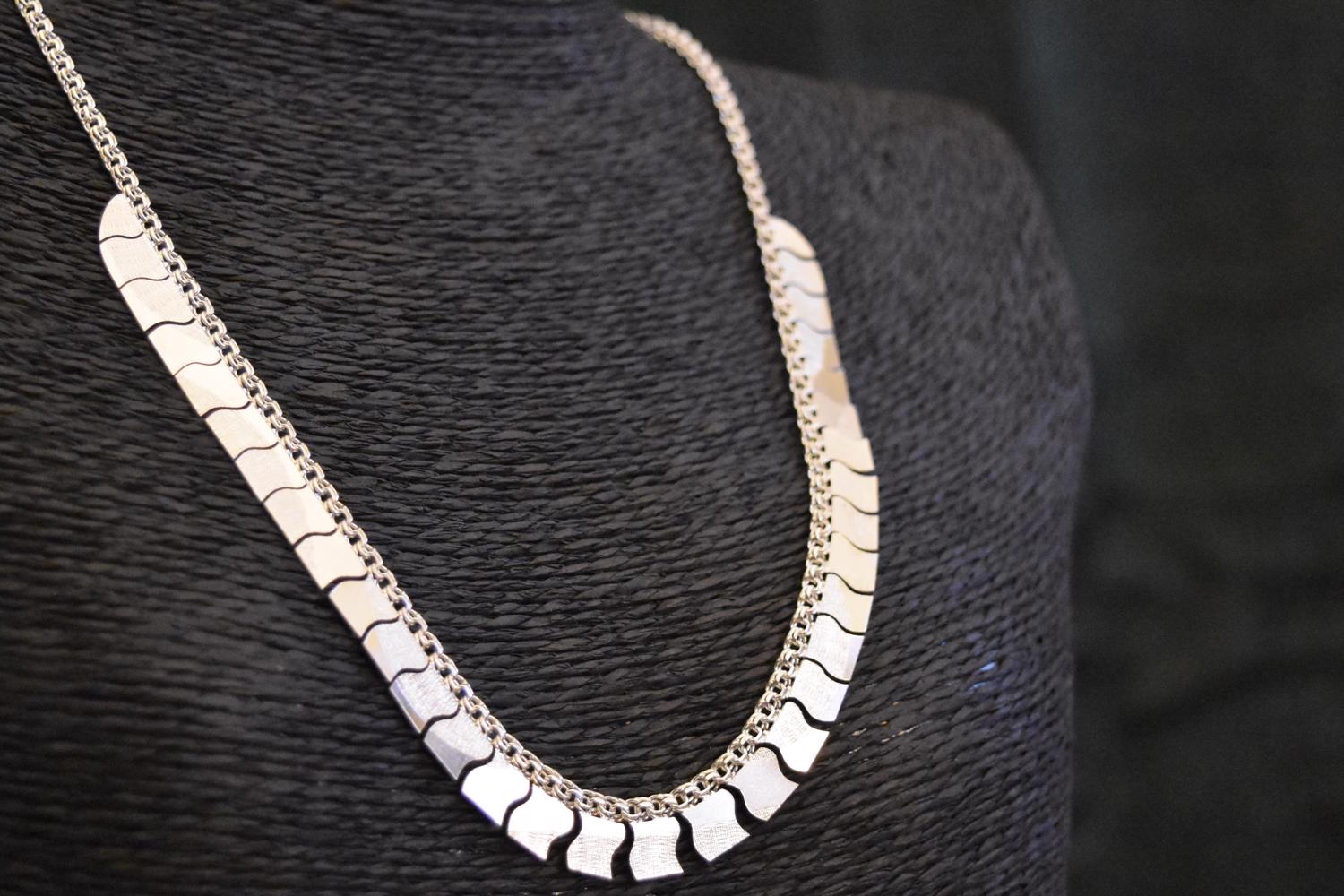 Fine Silver Pattern Necklace (5).JPG