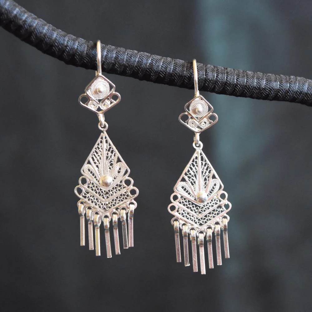 2. ef_chandallier_flower (7).JPG