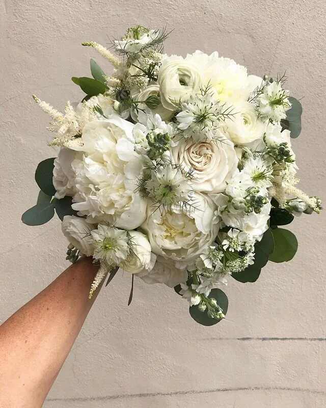 We had a gorgeous wedding at Wyndridge this past weekend . All the vendors were super excited to be back into the routine of things ! Venue @wyndridgeweddings 
Caterer @thejdkgroup 
@klockentertainment