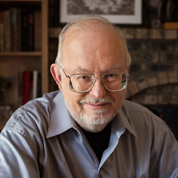 Greg Bear • AUTHOR