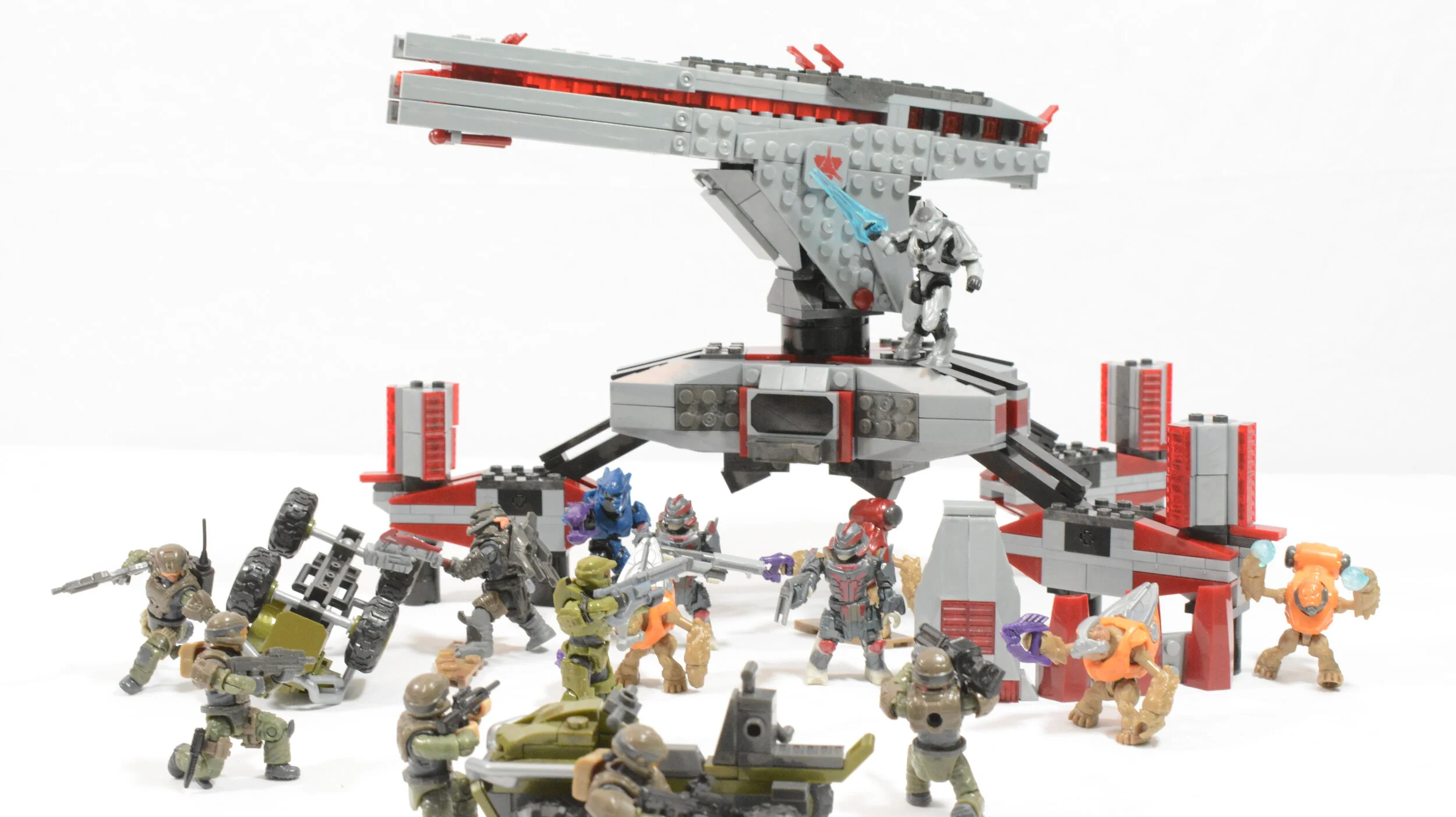 Mega Construx Halo Infinite Set Review: GNB27 Defense Point Showdown