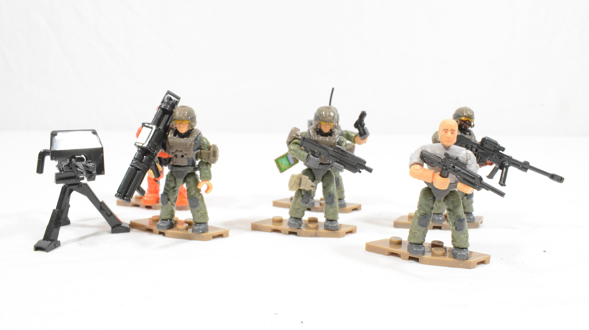 Halo Mega Bloks UNSC Marine Soldier Army Trooper Mini Figure with Missile Pod 