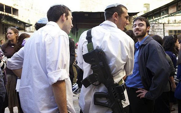 Team Talk - Shirley: Guns, Settlers & The West Bank