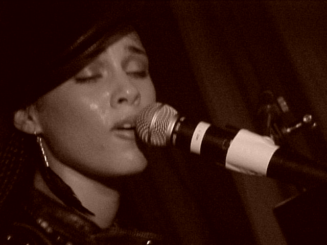  And a super-exclusive private performance with ALICIA KEYS 
