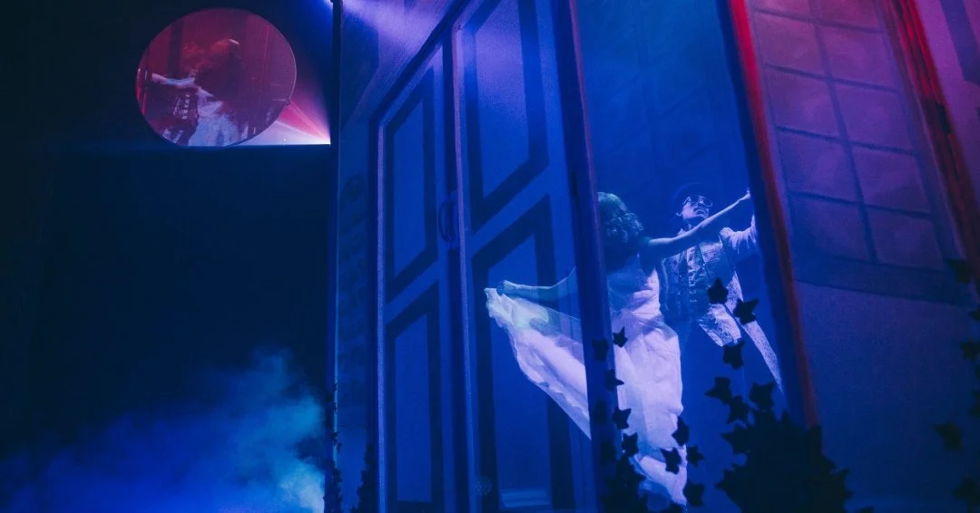 Inferno #lightingdesign

Sleep No More NYC/The McKittrick Hotel

Directors Troy Ogilvie, @emilyterndrup, @conor_j_doyle, @sophiebortolussi
Scenic Design @jessie_h_flynn
Costume Design @atelier.abene
Sound Design @greghansonmusic
Programmer @bri.and.t