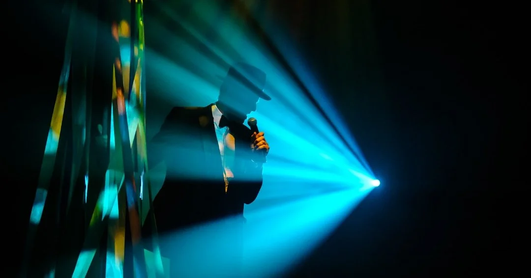 Mayfair #lightingdesign

Sleep No More NYC/The McKittrick Hotel

Director @sophiebortolussi
Scenic Design @jessie_h_flynn
Costume Design @atelier.abene
Makeup Design @dollfille
Sound Design @greghansonmusic
Programmer @standingbylights
Head of Lighti