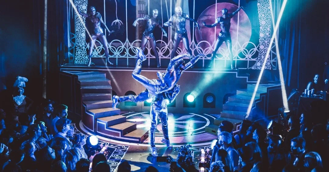 The McKittrick World's Fair #lightingdesign

Sleep No NYC/McKittrick Hotel

Director @emilyterndrup
Choreographer @austingood1
Scenic Design @jessie_h_flynn
Costume Design @atelier.abene
Makeup Design @dollfille
Sound Design @greghansonmusic
Programm