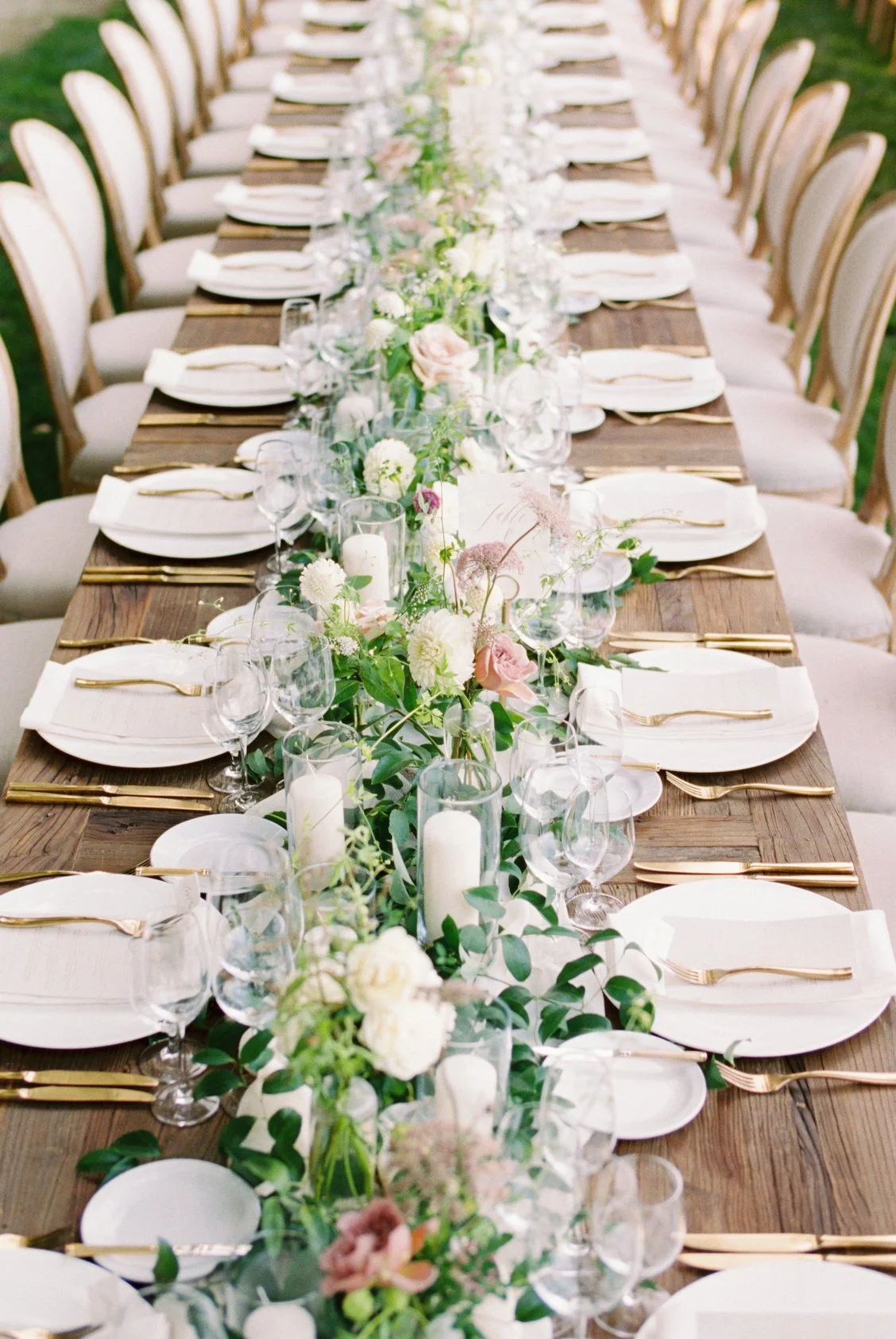 vineyard wedding, outdoor wedding, napa wedding, california wedding, wedding table, wedding tablescape, wedding design, wedding planner, california wedding planner