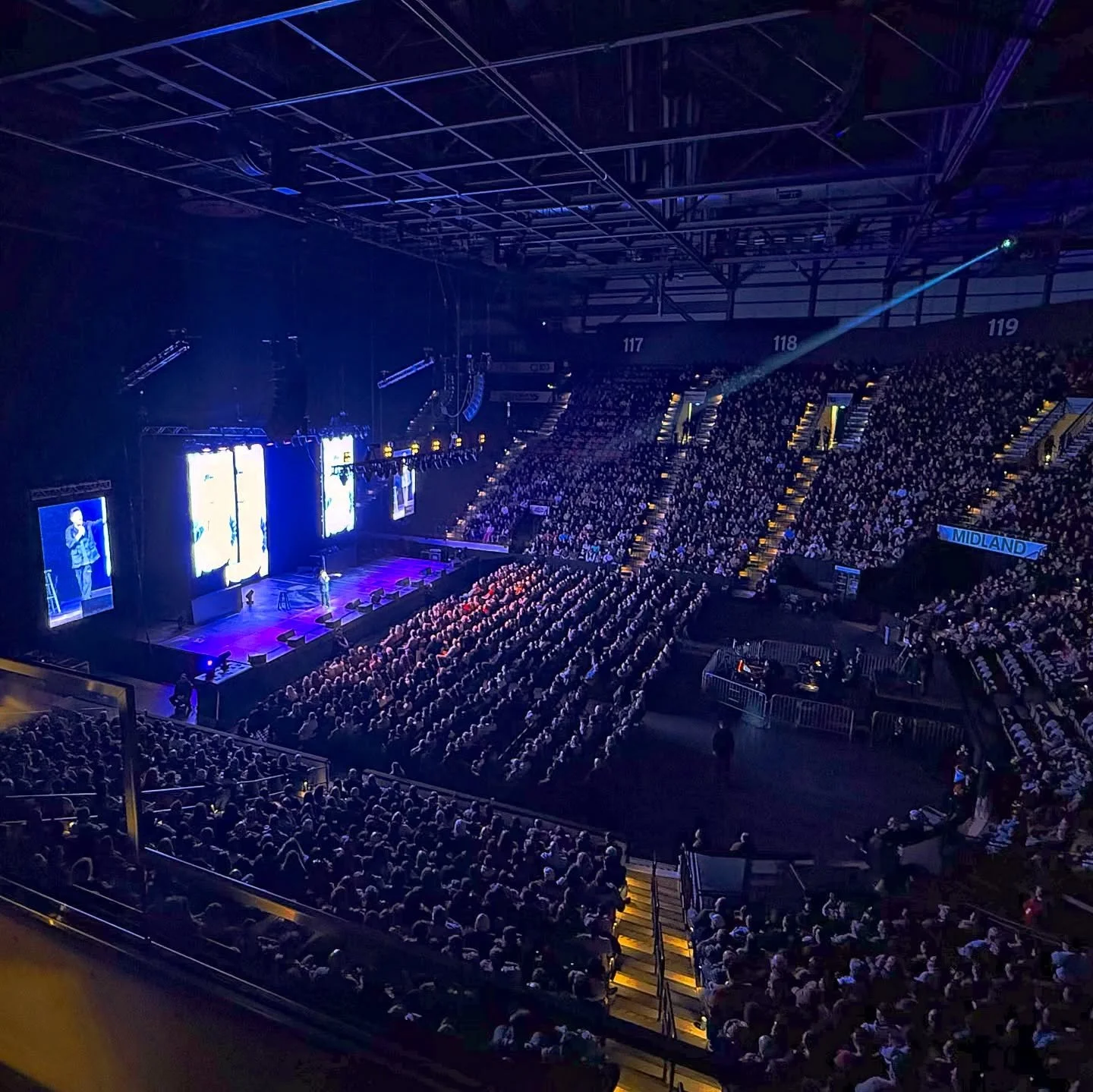 We were happy to team up with SSi for comedian Jo Koy&rsquo;s stop in Moncton, NB recently. Flying our d&amp;b KSL and V-Series tops, Chauvet Professional lighting products, and 7 custom video displays, the show had the audience immersed in the perfo