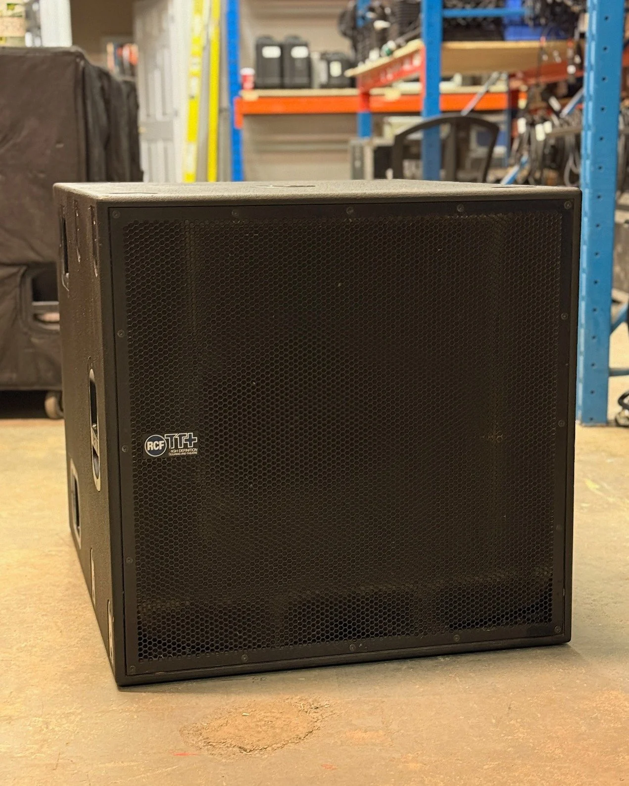 BOOM BOOM BOOM! 

We have 5 xRCF TTS28A subwoofers for sale! These double 18" subs come with speaker mole mounts installed and have been freshly maintained, cleaned, and painted. 

They are perfect for reliable performance in a venue or on a tou