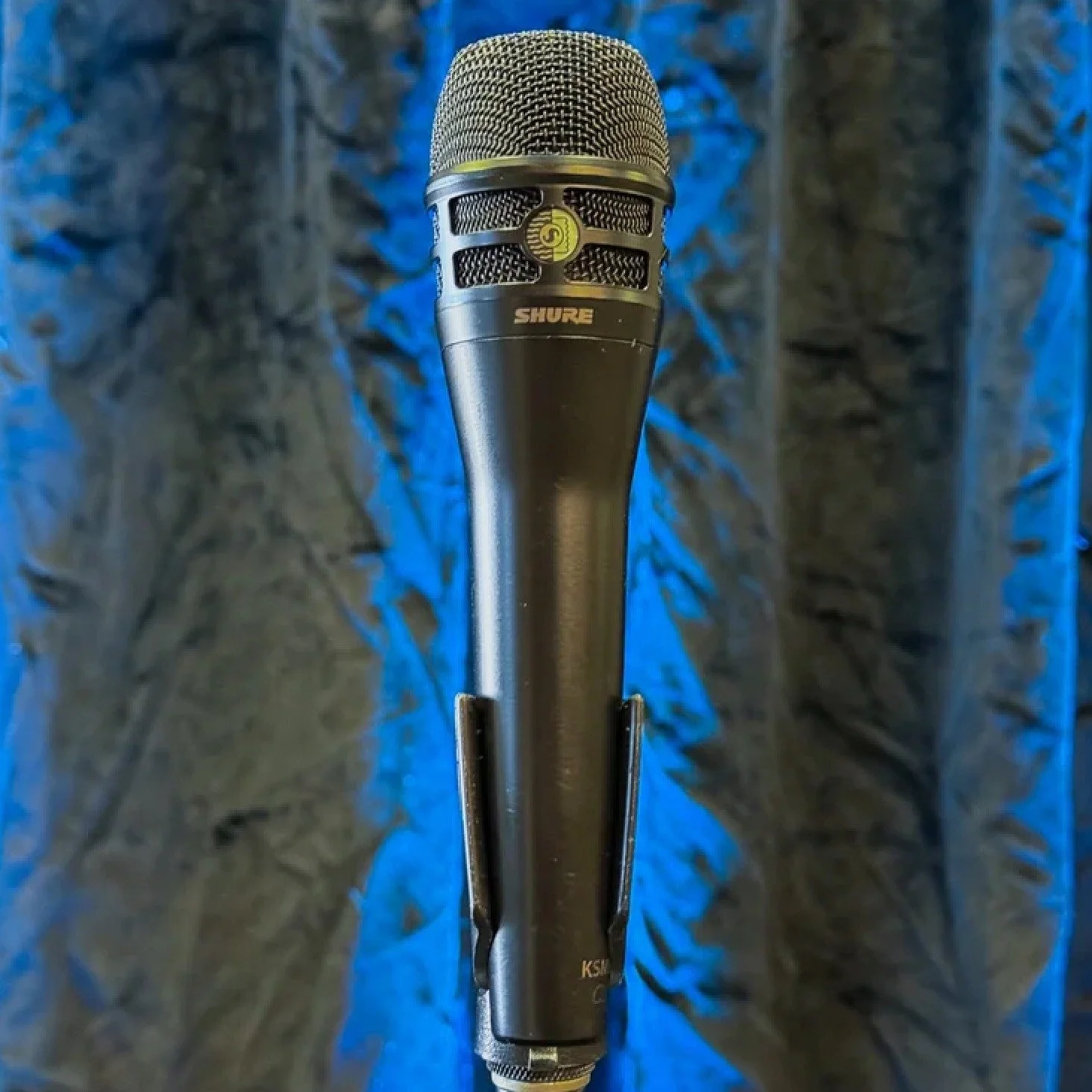 Check 1, 2. Oh wait, you need a mic. 

We have a limited number of hanheld and headset mics available online. 
We can also source new and used product if you're looking for something specific. 

Reach out today! Link in bio