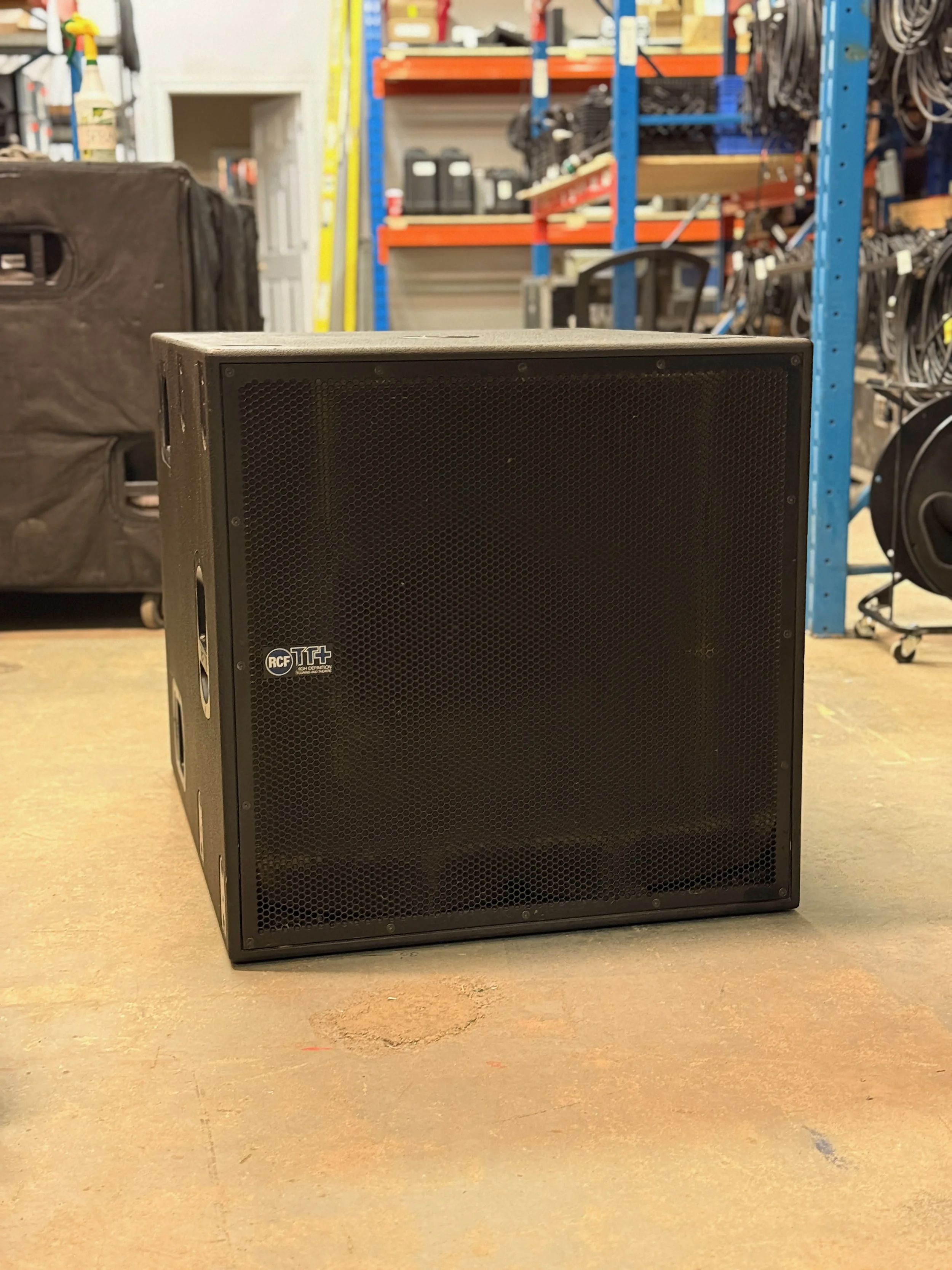 RCF TTS28A Powered Subs