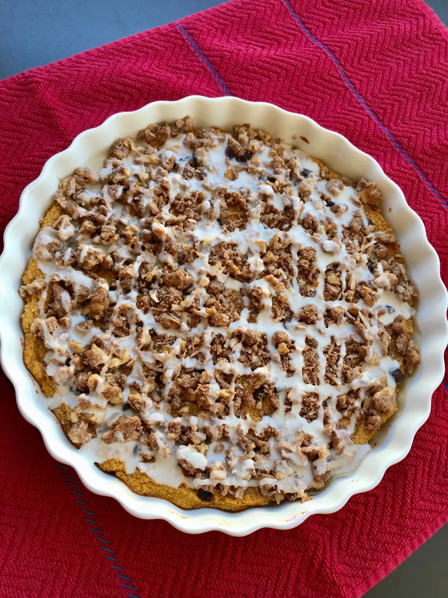 pumpkin cake not cut.jpg