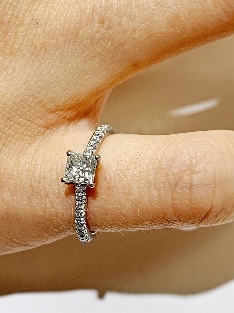 Tiffany & Co Novo Diamond Platinum Engagement Ring