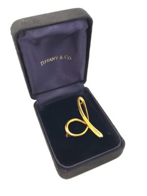 Tiffany & co. Yellow Gold Safety Baby Pin – The Verma Group